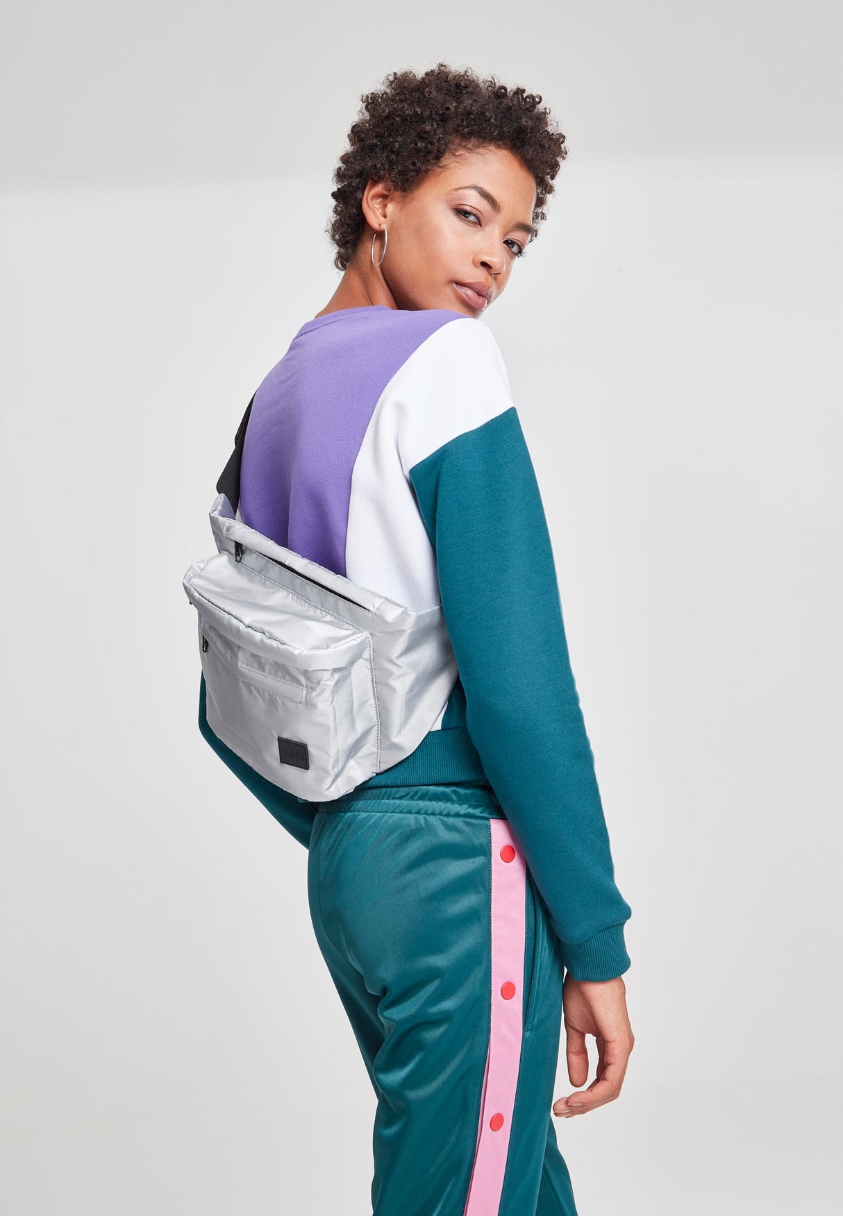 UC Oversize Shoulderbag