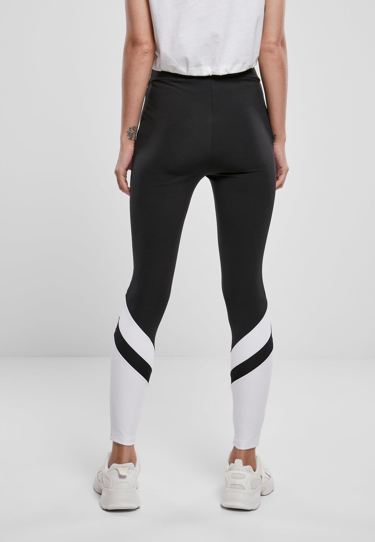 UC Arrow High Waist Legging
