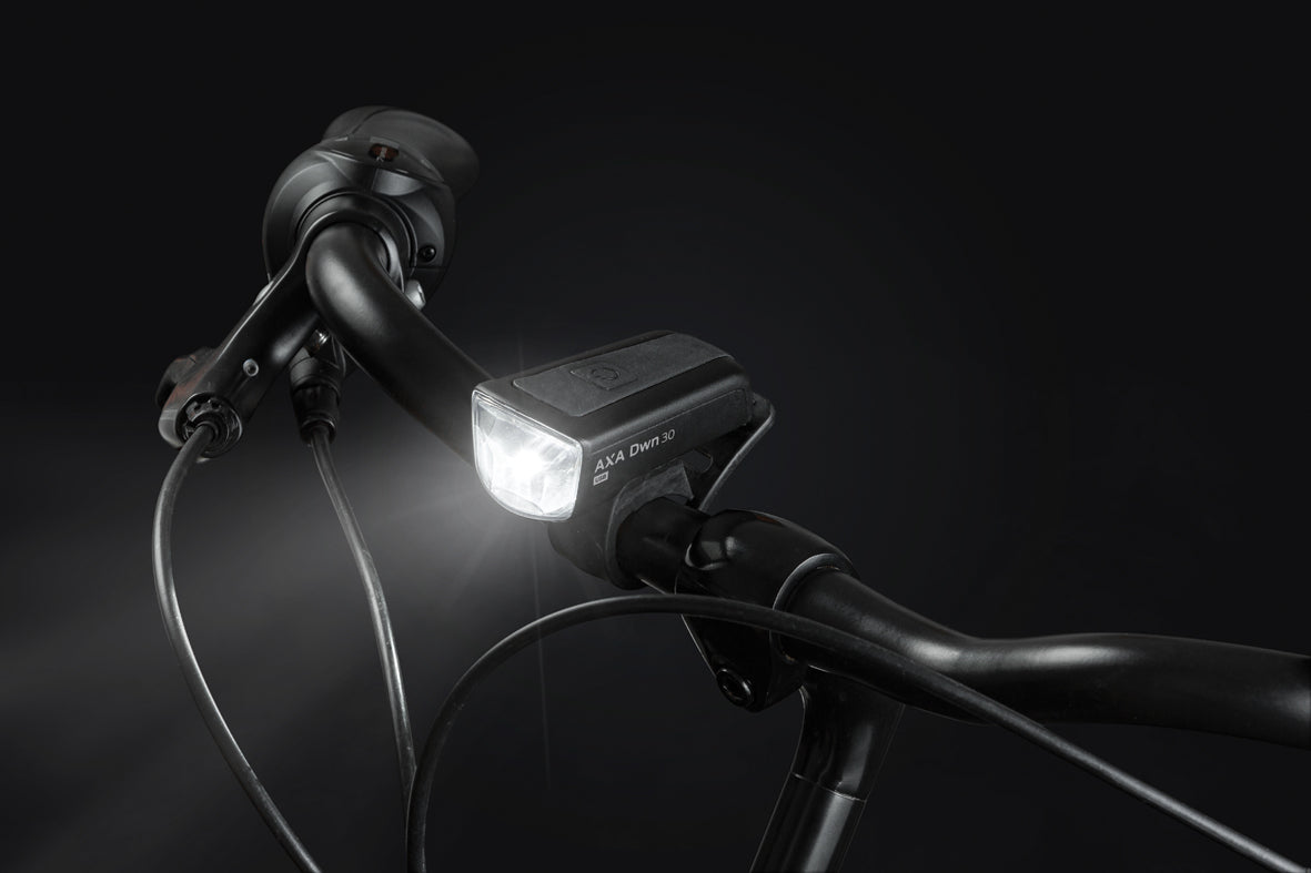 Ljusset AXA DWN 30 USB SET