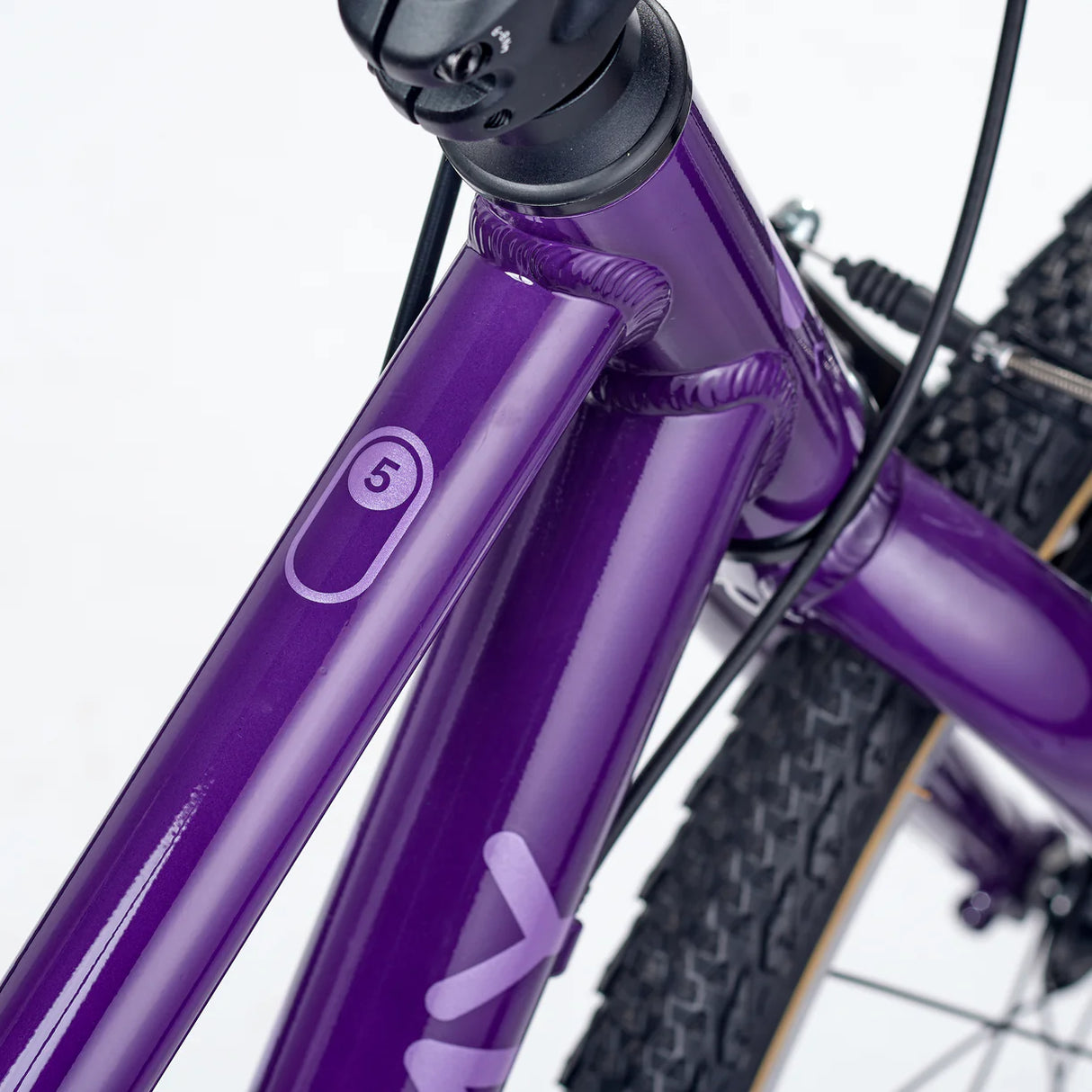 Ultralätt barncykel ACADEMY Grade 5, 24" Lila