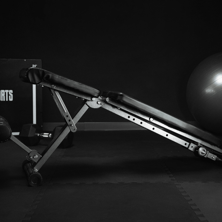 Träningsbänk 200 Hopfällbar Ställbar