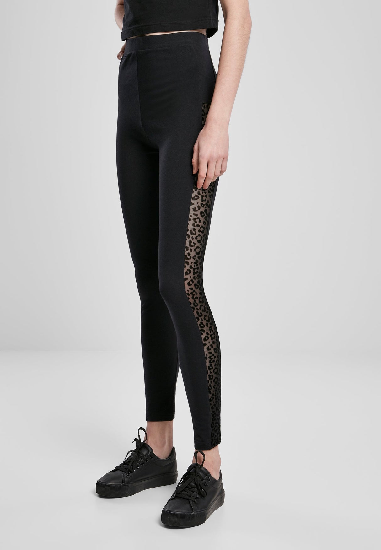 UC Flock Lace Stripe Leggings