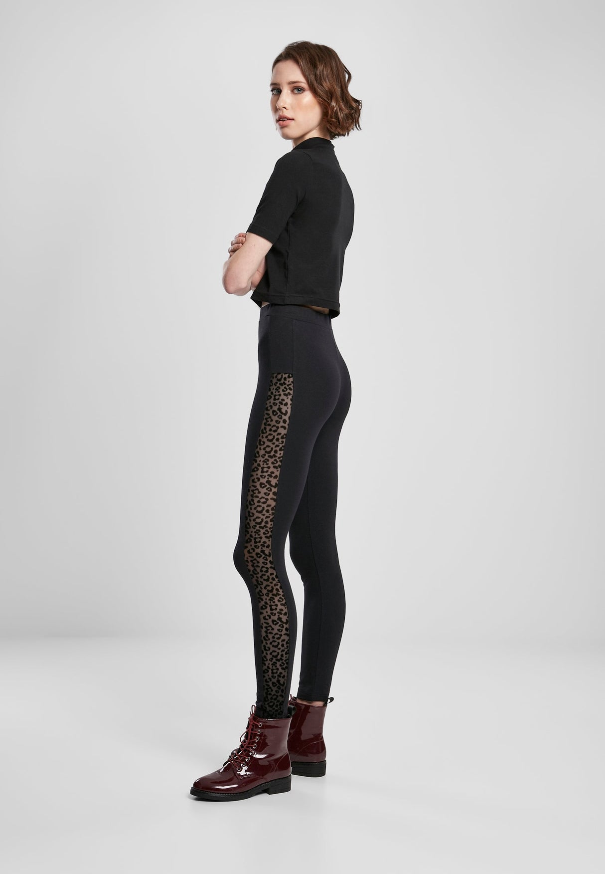 UC Flock Lace Stripe Leggings
