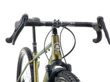 Gravelbike KONA Ouroboros AL, Gloss Metallic Turismo Olive (Grön)