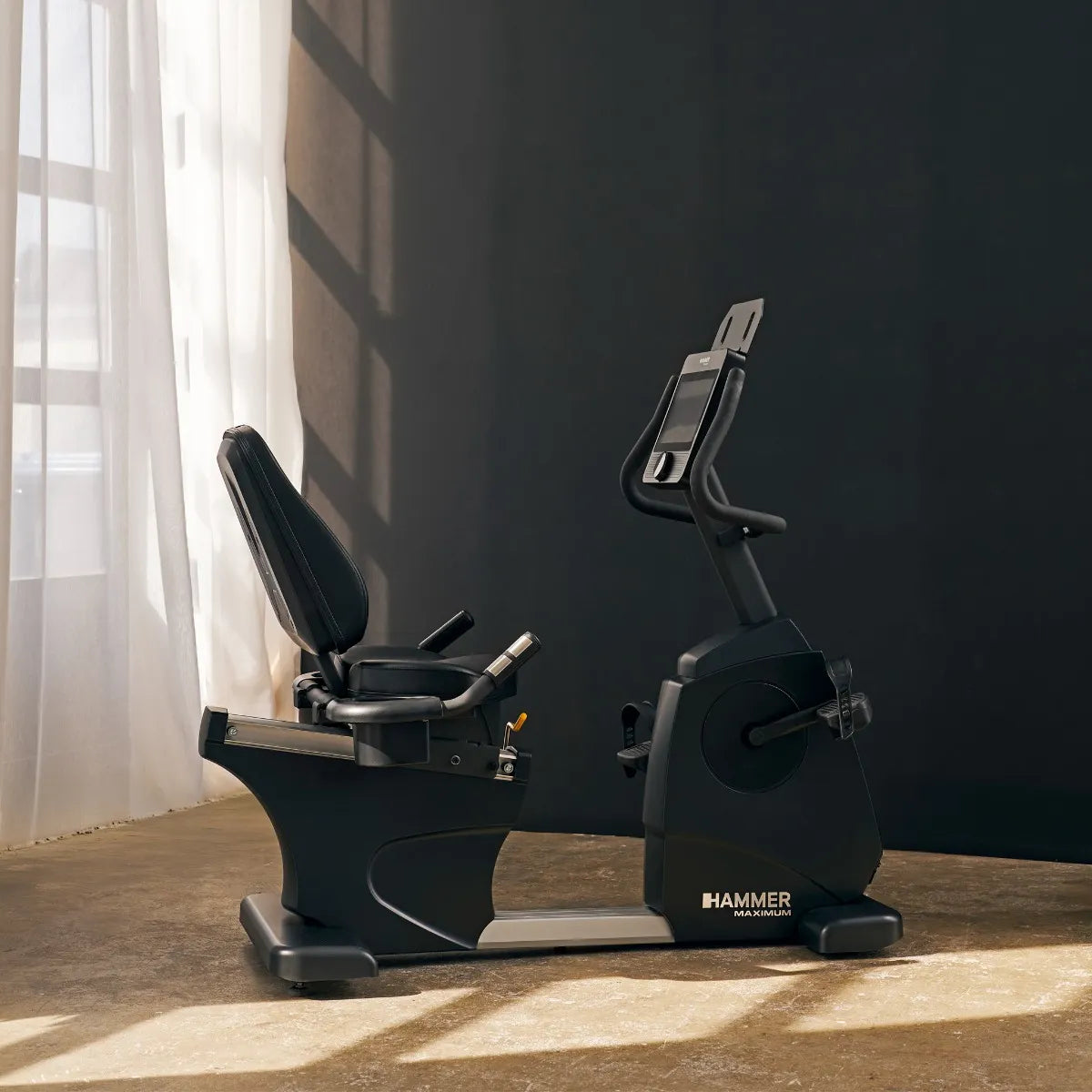 Recumbent bike HAMMER RB 8000
