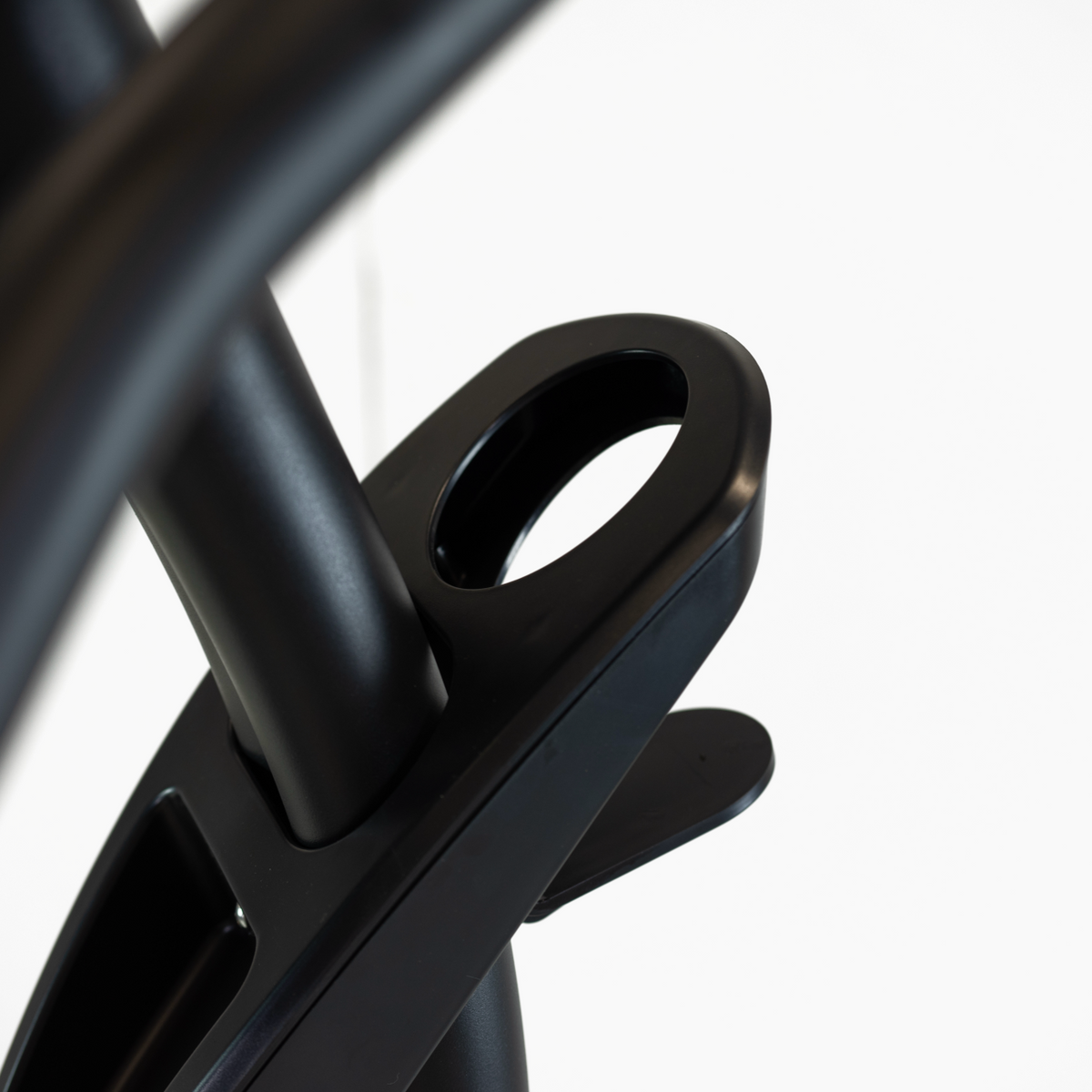 Motionscykel BH FITNESS Carbon Bike RS Multimedia